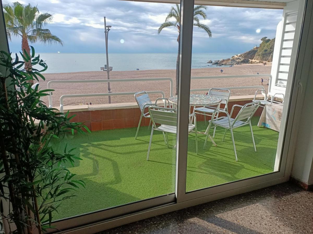 Piso Jover Alojamiento Para Mayores De 25 Anos !! Lloret de Mar Kültér fotó
