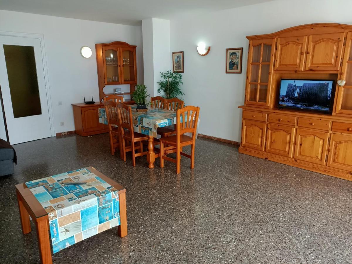 Piso Jover Alojamiento Para Mayores De 25 Anos !! Lloret de Mar Kültér fotó
