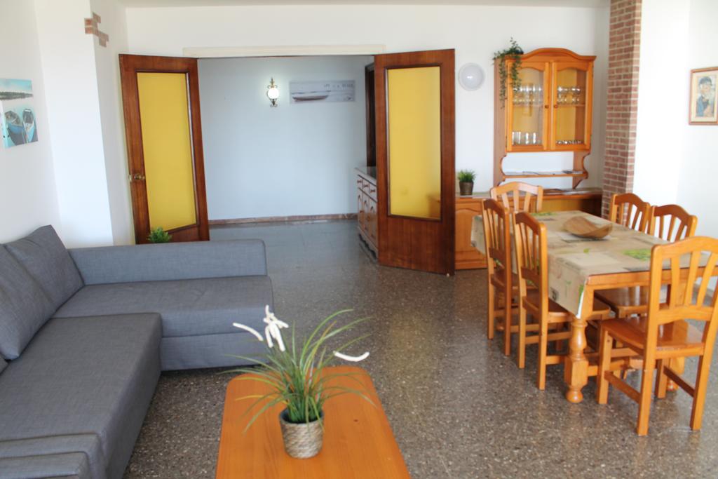 Piso Jover Alojamiento Para Mayores De 25 Anos !! Lloret de Mar Kültér fotó